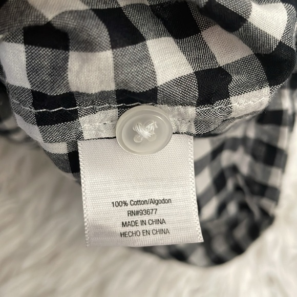 St. John’s Bay Long Sleeve Black and White Buffalo plaid Shirt - Picture 8 of 8